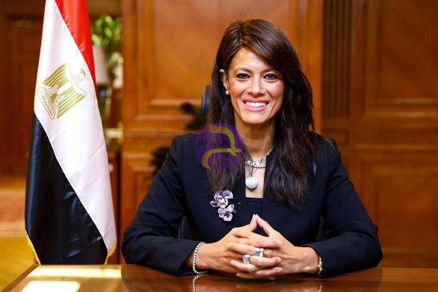 وزيرة التخطيط: توجيه استثمارات لتطوير أنظمة القطاع الصحي