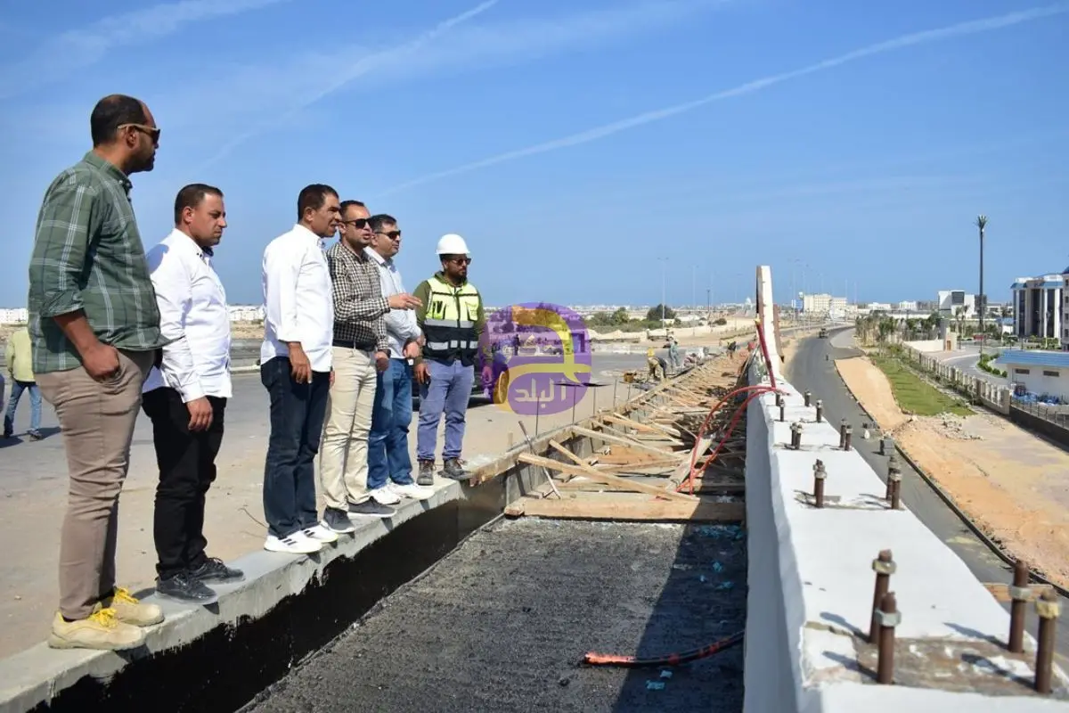 تضم 11 بحيرة و7 جزر.. رئيس مدينة العلمين يوجه بسرعة الانتهاء من أعمال مشروع بحيرات الداون تاون