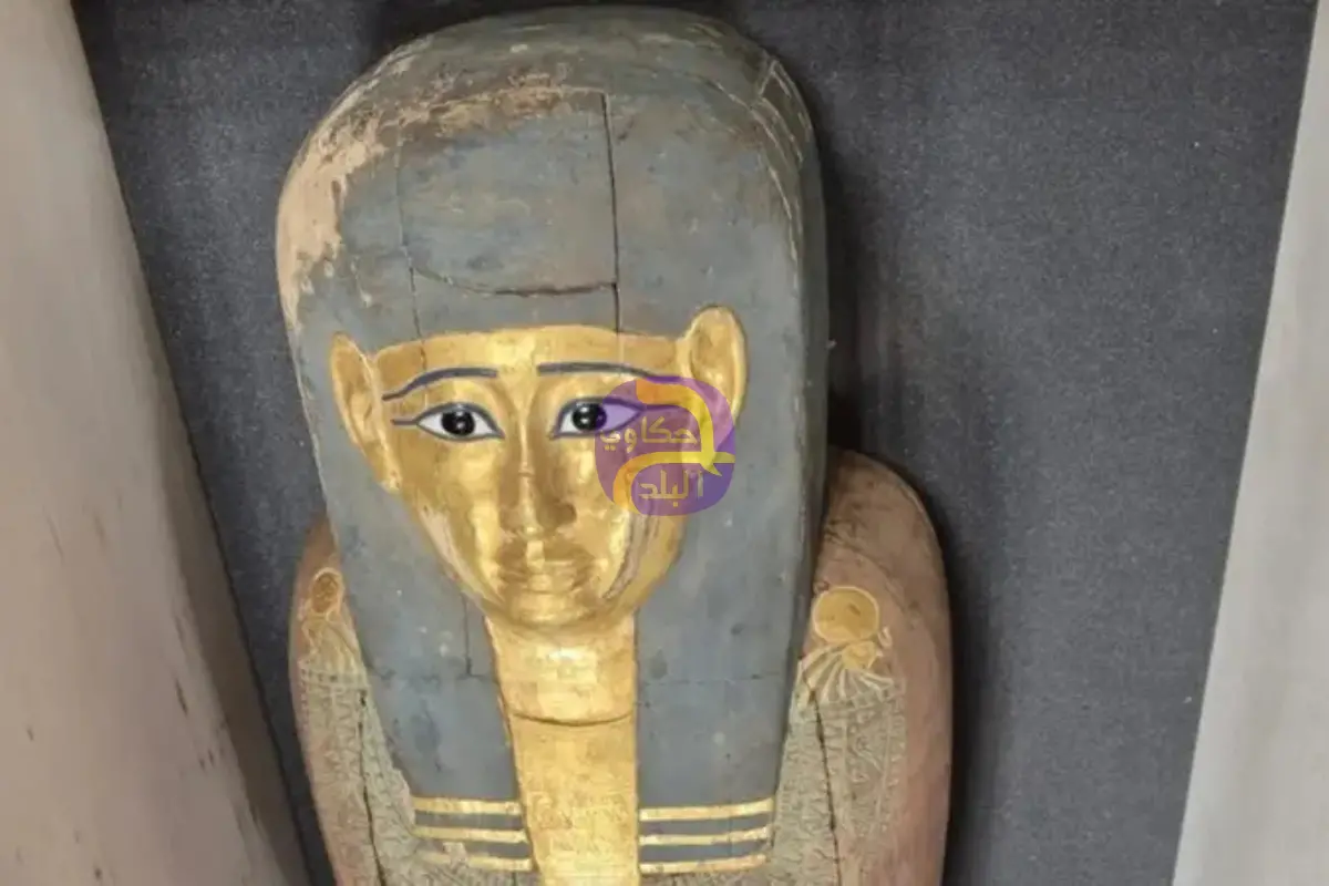 من بينهما تابوت خشبي مذهب.. مصر تستعيد قطعتين أثريتين من بلجيكا