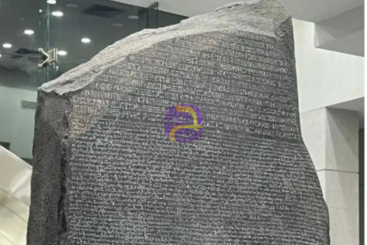 معاريف الإسرائيلية ترصد جهود مصر في استعادة آثارها المنهوبة من الخارج