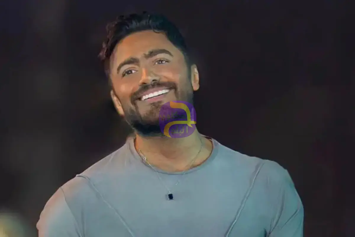 تامر حسني يمازح أسماء جلال.. "ياما طلعت من شنطها فراخ"