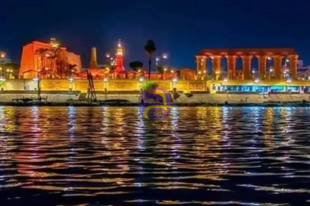 الأقصر تغص بآلاف السياح مع بدء الاحتفال برأس السنة