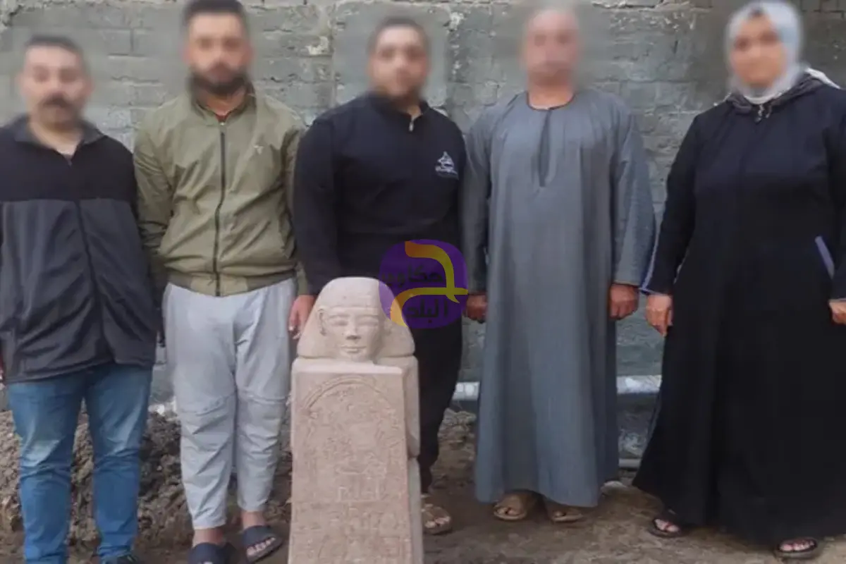 حفرة وتمثال جرانيت.. سقوط عصابة تنقيب عن الآثار بالجيزة