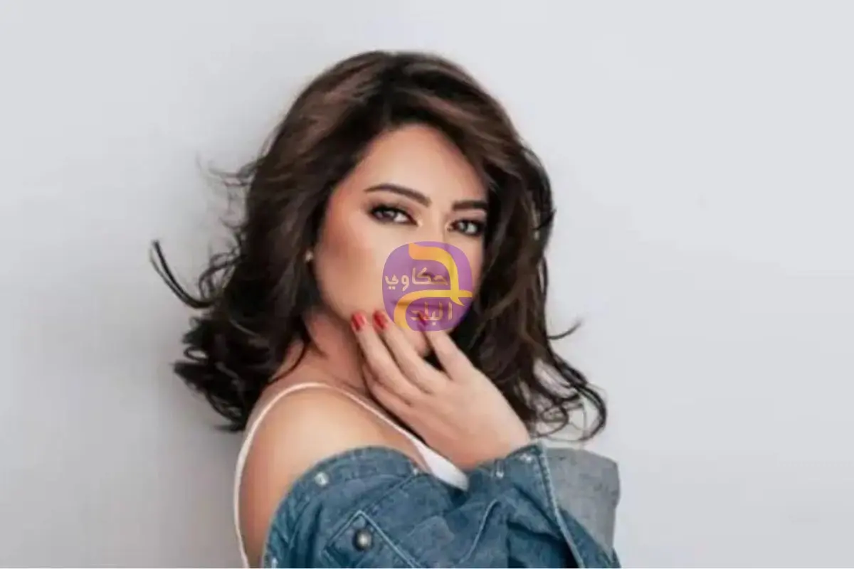 "حبيبي ولا على باله".. شيرين تشعل التواصل بأغنية لعمرو دياب
