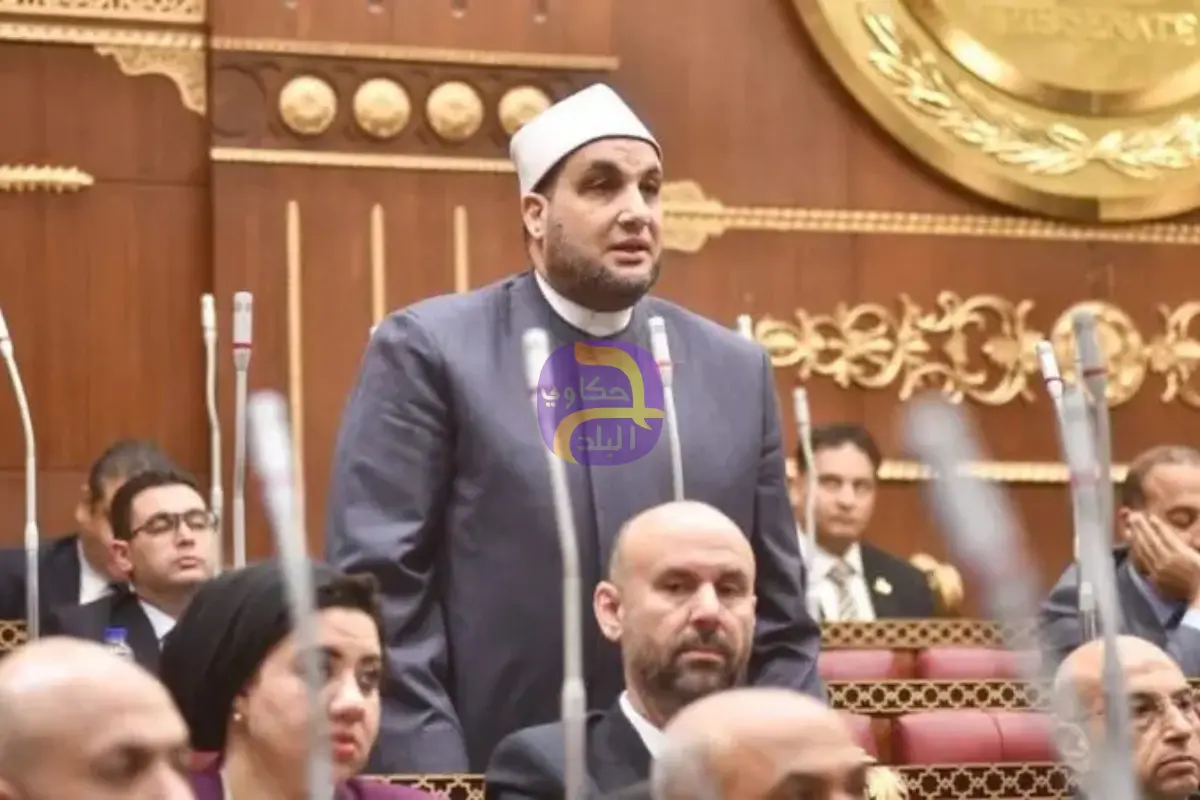 نائب مصري يفجر عاصفة: كفاية مساجد التعليم أولى