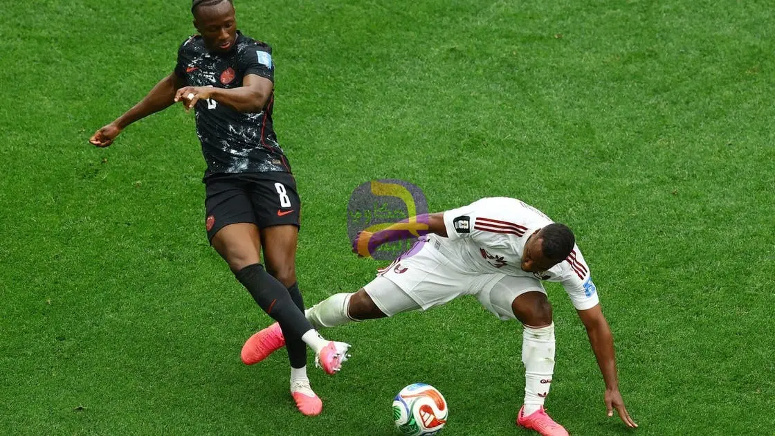 عقوبة مغلظة على ماديبو لاعب قطر بعد كسر قدم الكندي كوني